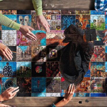 Foot In The Door - The Best Of Pink Floyd Puzzle