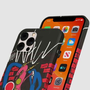 Pink Floyd Phone Case - Roger Waters The Wall Live in Berlin 1990