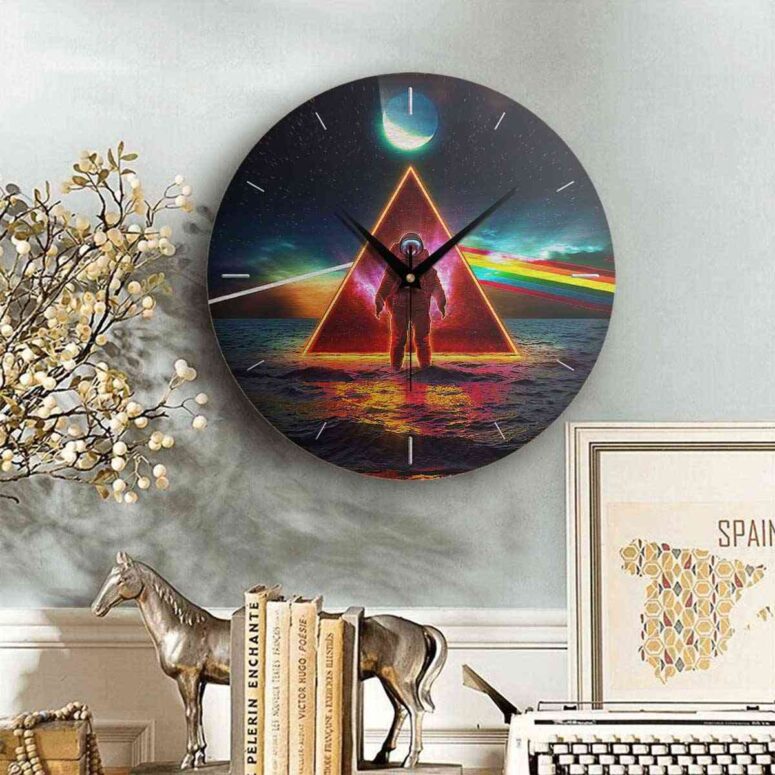 Pink Floyd Wooden Clock - Astronaut Dark Side Of The Moon