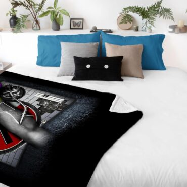 Deejay The Wall Pink Floyd Shirt Pink Floyd Velveteen Plush Blanket