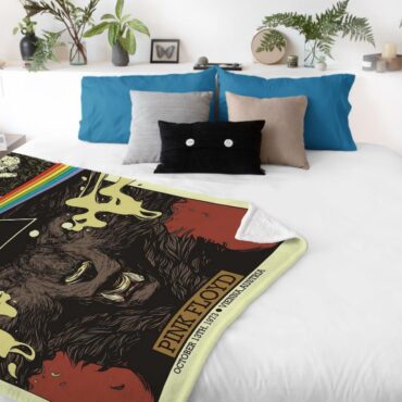 Pink Floyd October 13 1973 Vienna Austria Velveteen Plush Blanket