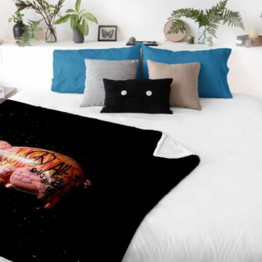 Pink Floyds Flying Pig Velveteen Plush Blanket